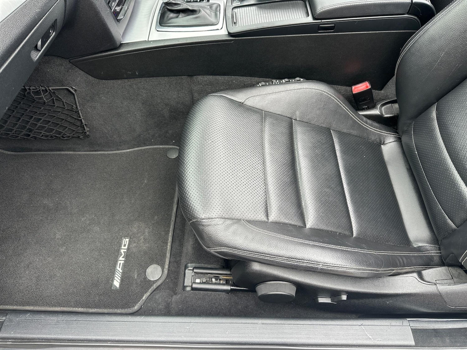 Used Mercedes-Benz E-Class 2013 for sale - 76152376: Photo 45
