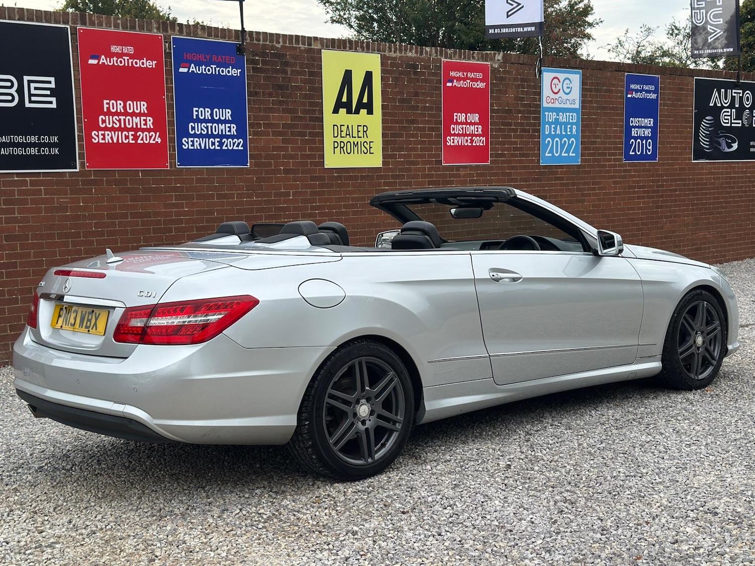 Used Mercedes-Benz E-Class 2013 for sale - 76152376: Photo 5