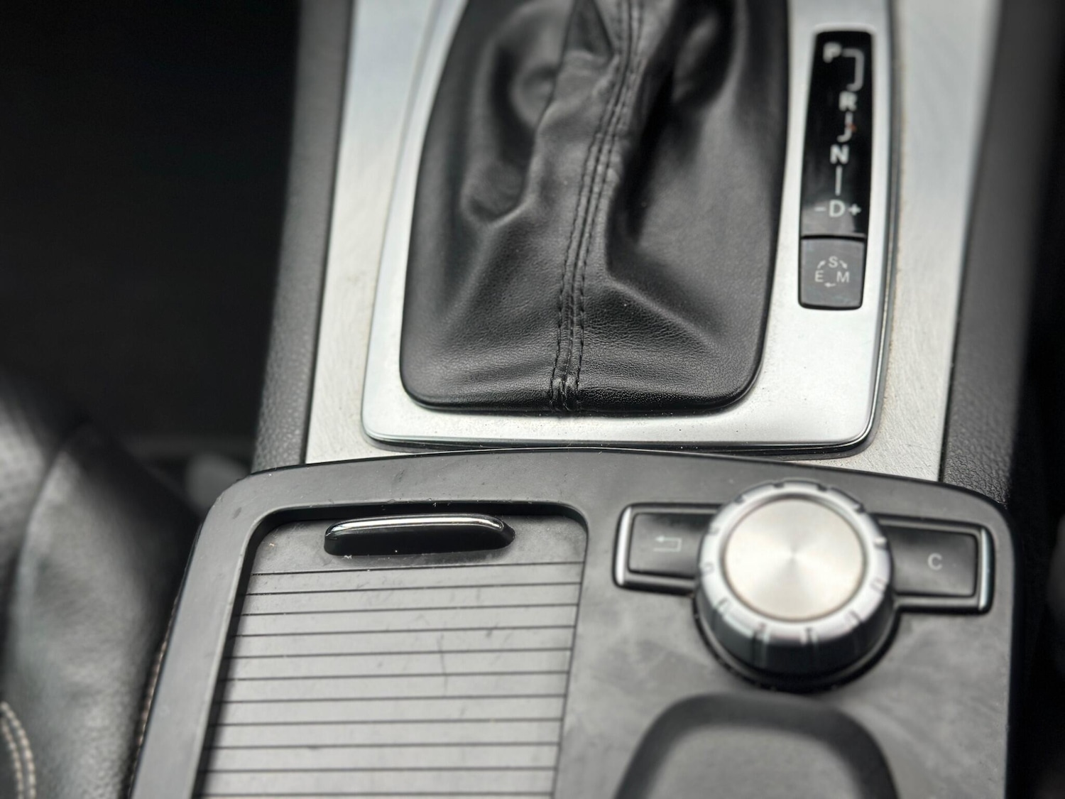 Used Mercedes-Benz E-Class 2013 for sale - 76152376: Photo 61