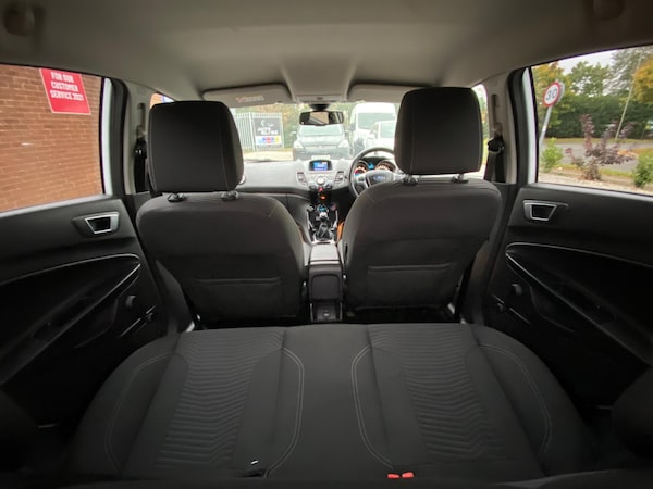 Used Ford Fiesta 2015 for sale - 76260043: Photo 12