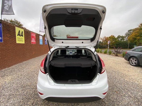 Used Ford Fiesta 2015 for sale - 76260043: Photo 14