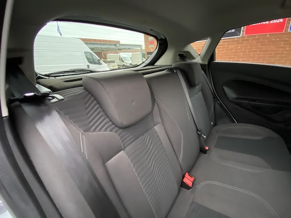 Used Ford Fiesta 2015 for sale - 76260043: Photo 16