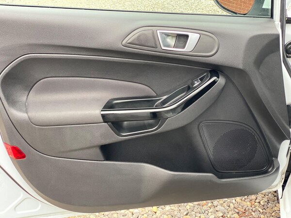 Used Ford Fiesta 2015 for sale - 76260043: Photo 18