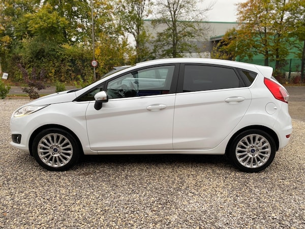 Used Ford Fiesta 2015 for sale - 76260043: Photo 31