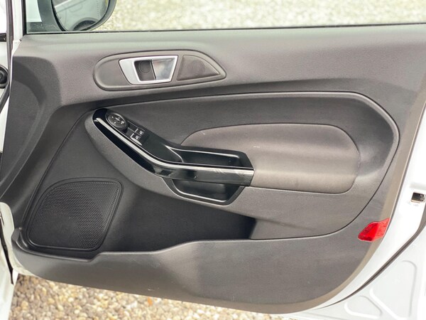 Used Ford Fiesta 2015 for sale - 76260043: Photo 54