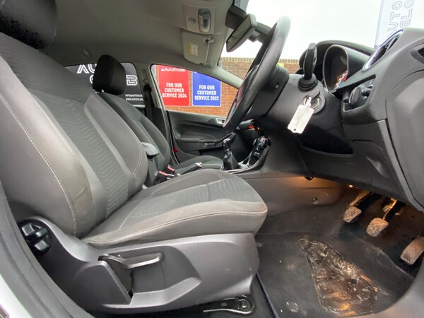 Used Ford Fiesta 2015 for sale - 76260043: Photo 56