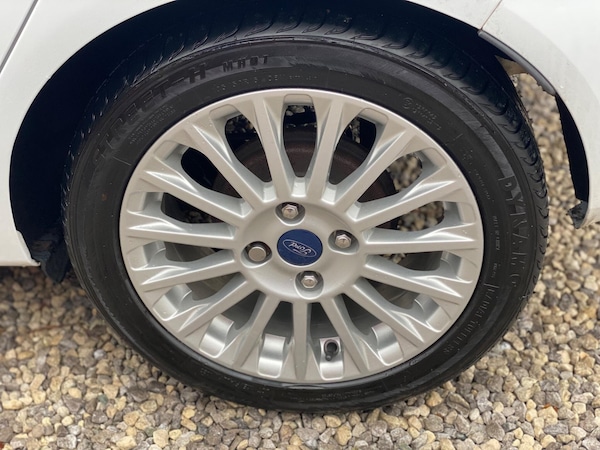 Used Ford Fiesta 2015 for sale - 76260043: Photo 58