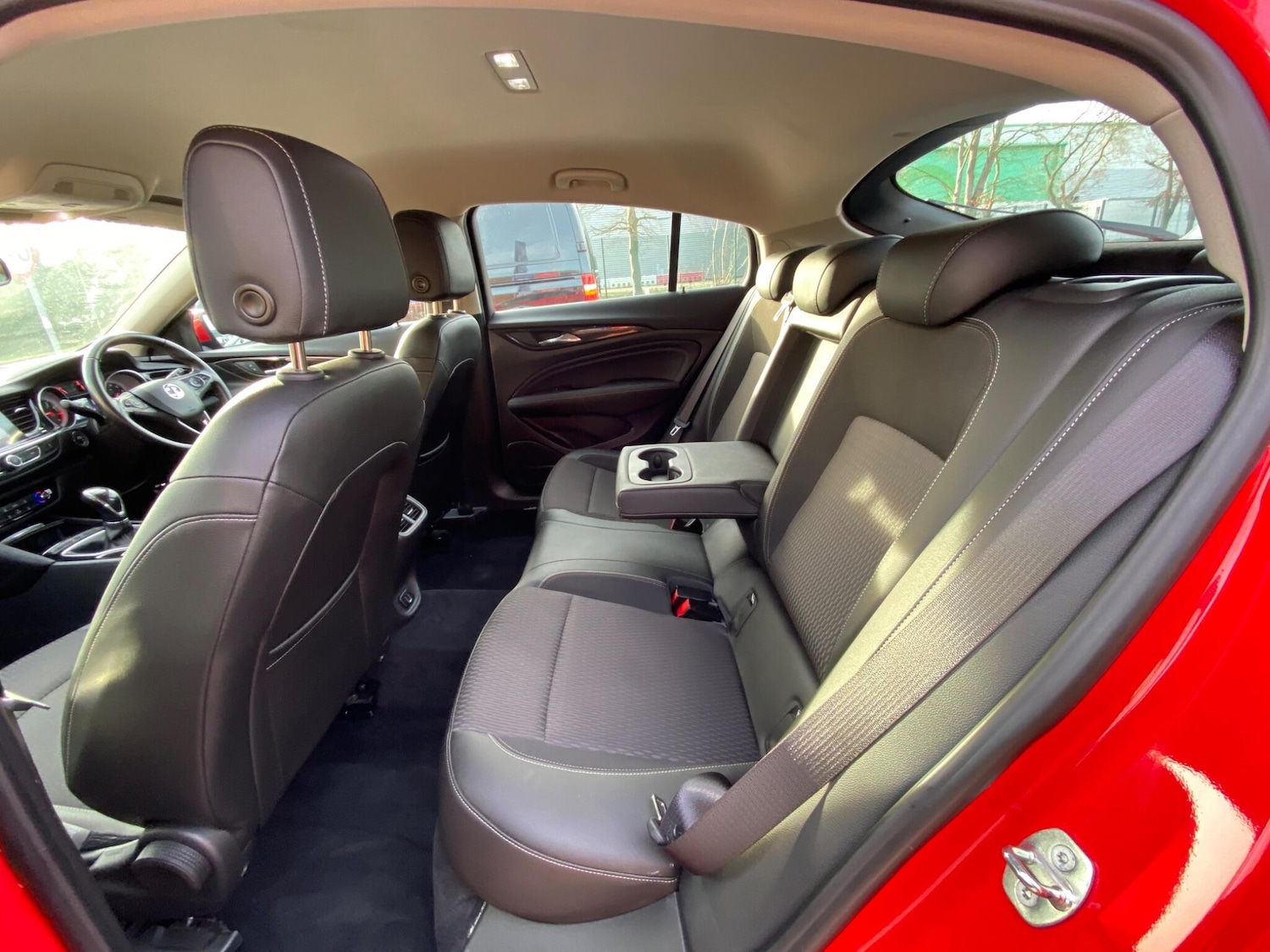 Used Vauxhall Insignia 2017 for sale - 77550545: Photo 28