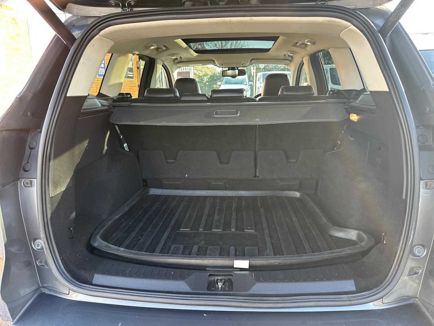 Used Ford Kuga 2014 for sale - 77853331: Photo 11