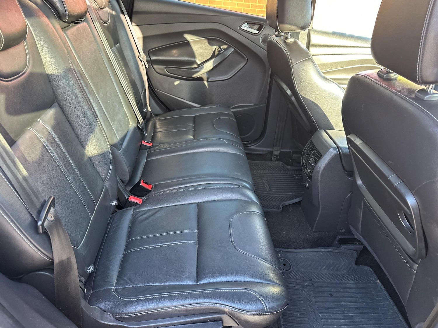 Used Ford Kuga 2014 for sale - 77853331: Photo 31