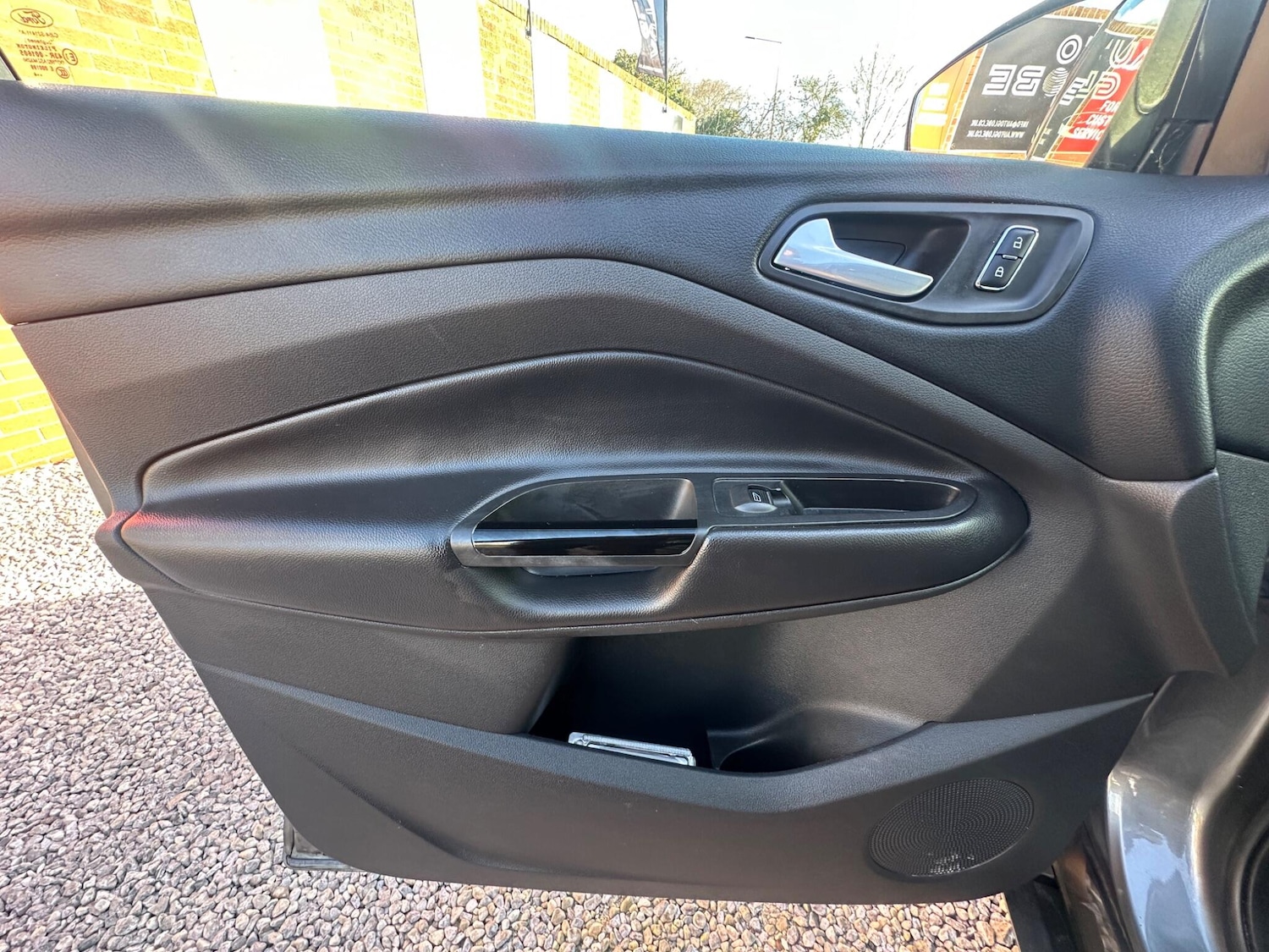 Used Ford Kuga 2014 for sale - 77853331: Photo 53