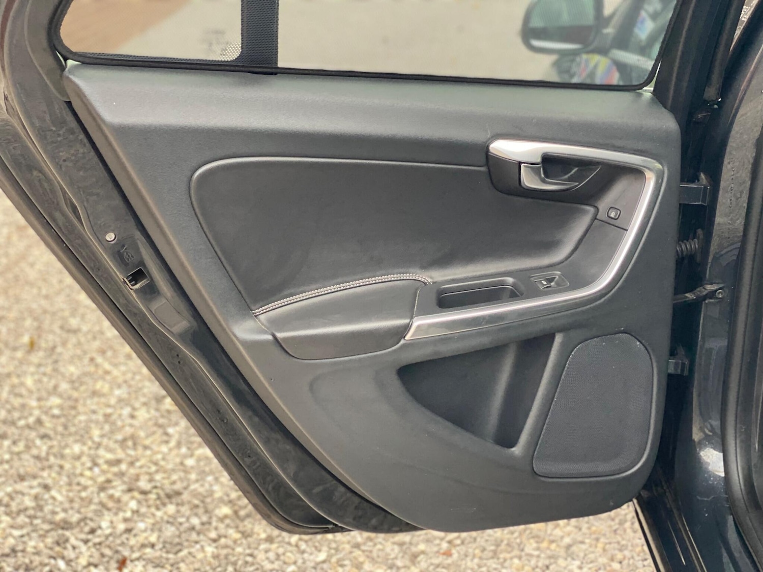 Used Volvo V60 2015 for sale - 76380810: Photo 44