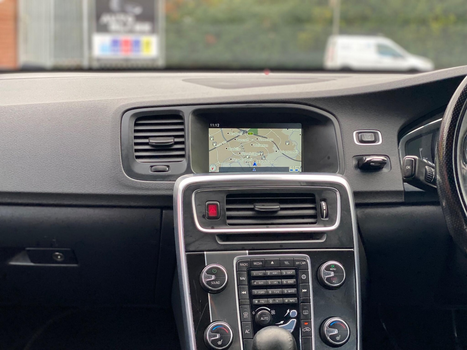 Used Volvo V60 2015 for sale - 76380810: Photo 50