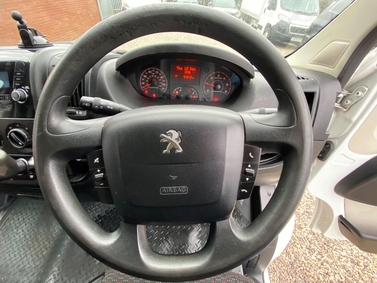 Used Peugeot Boxer 2018 for sale - 76952738: Photo 35