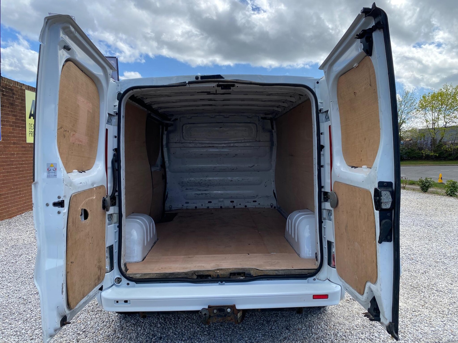 Used Vauxhall Vivaro for sale - 78215116: Photo 12