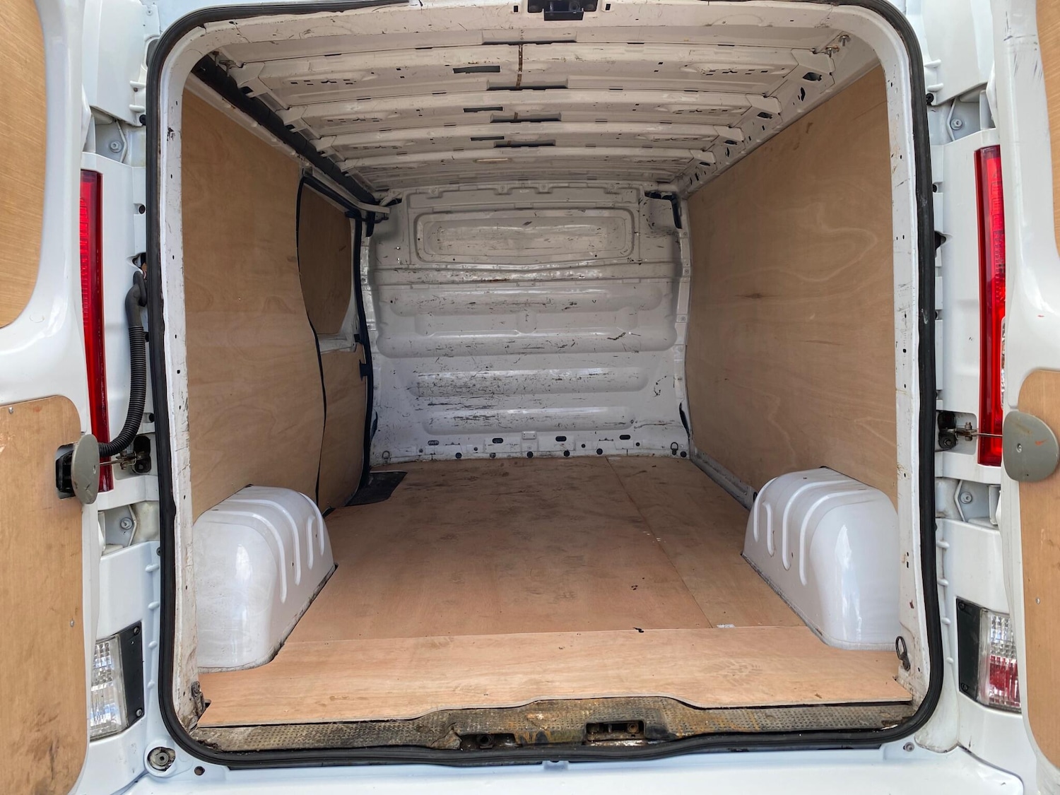 Used Vauxhall Vivaro for sale - 78215116: Photo 13