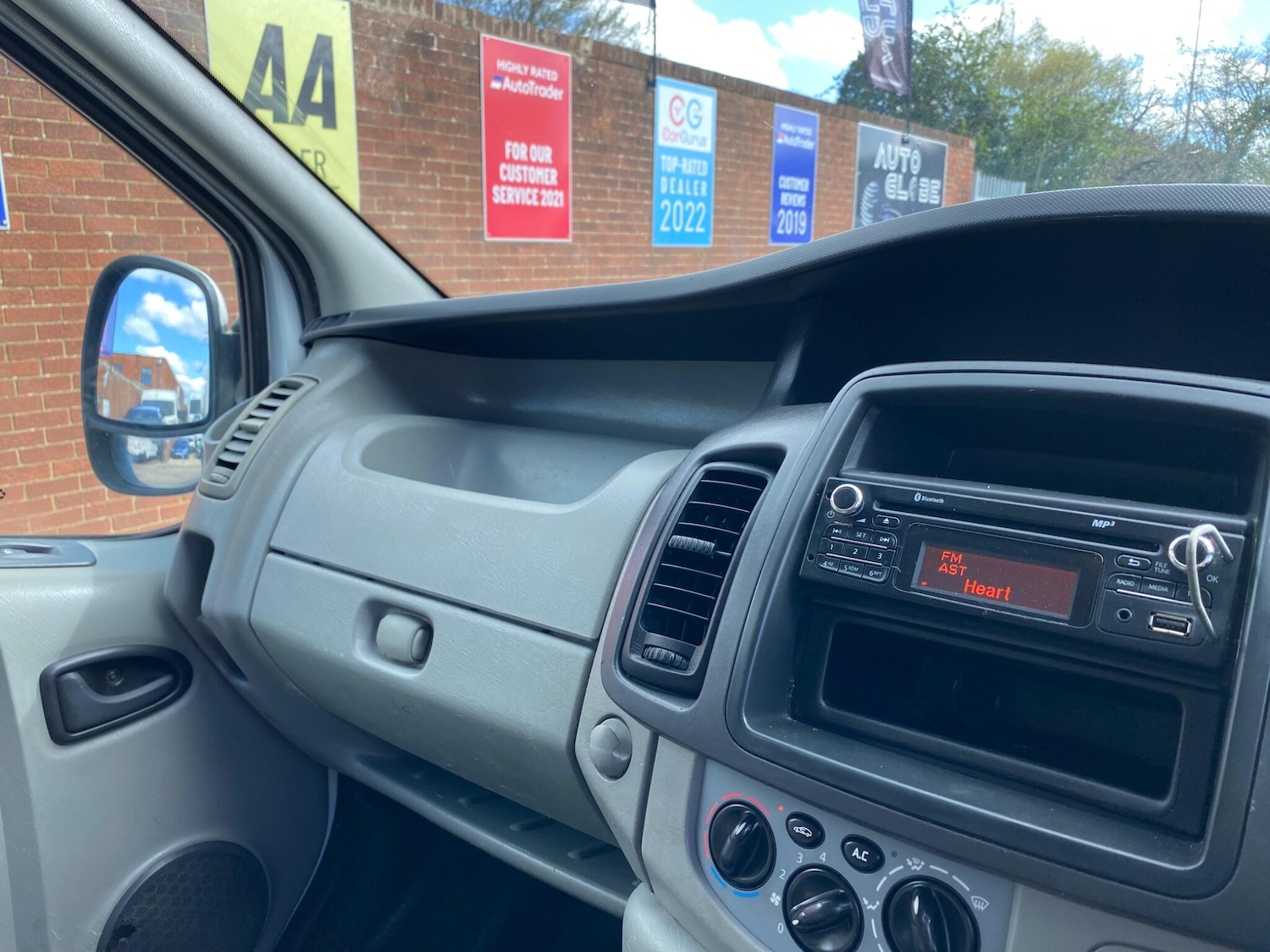 Used Vauxhall Vivaro for sale - 78215116: Photo 17