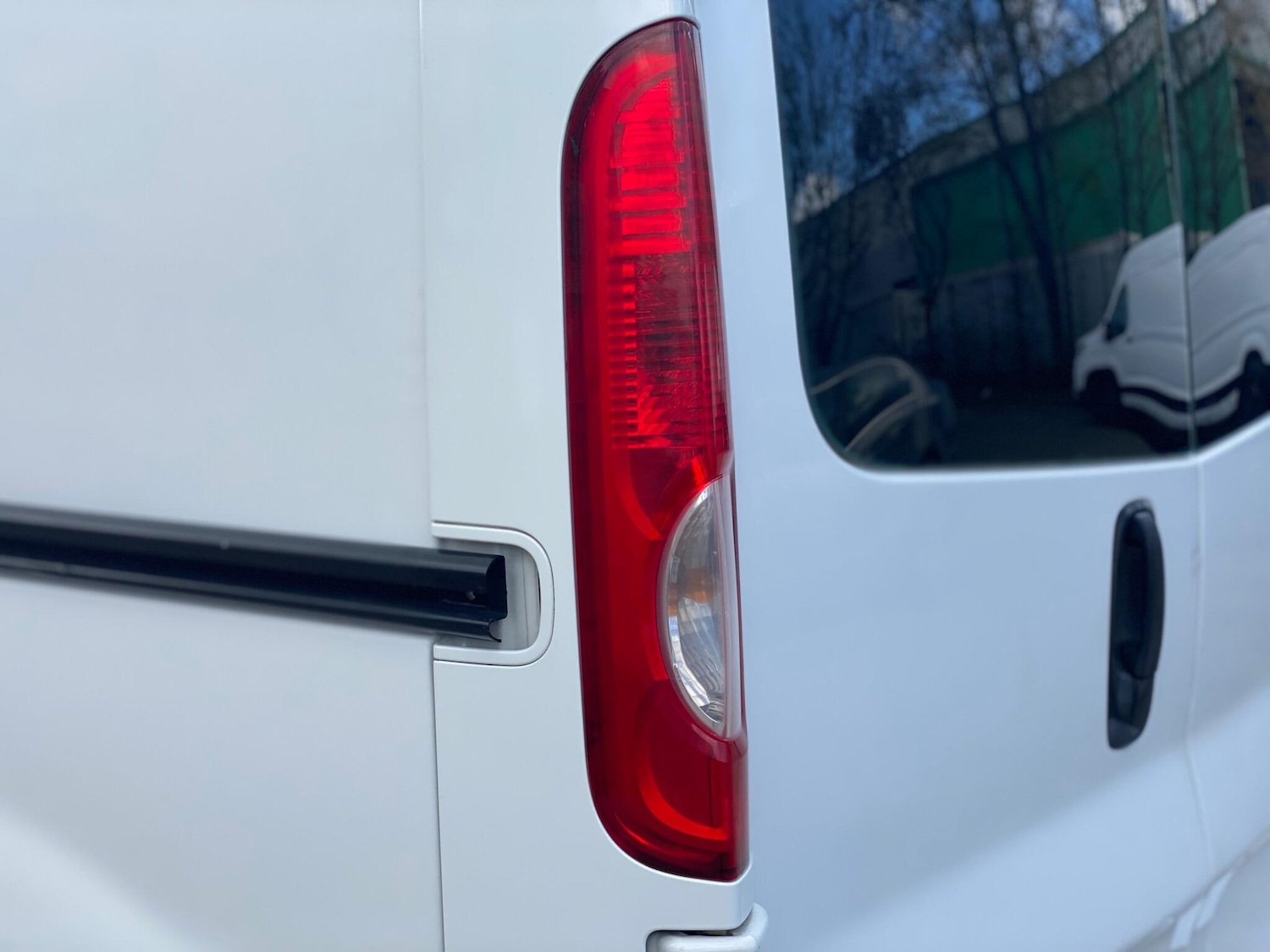 Used Vauxhall Vivaro for sale - 78215116: Photo 26