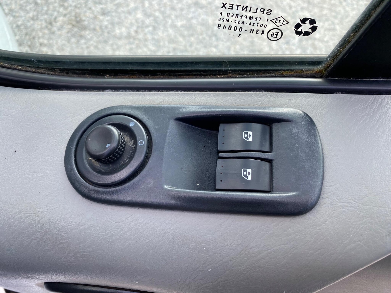 Used Vauxhall Vivaro for sale - 78215116: Photo 32