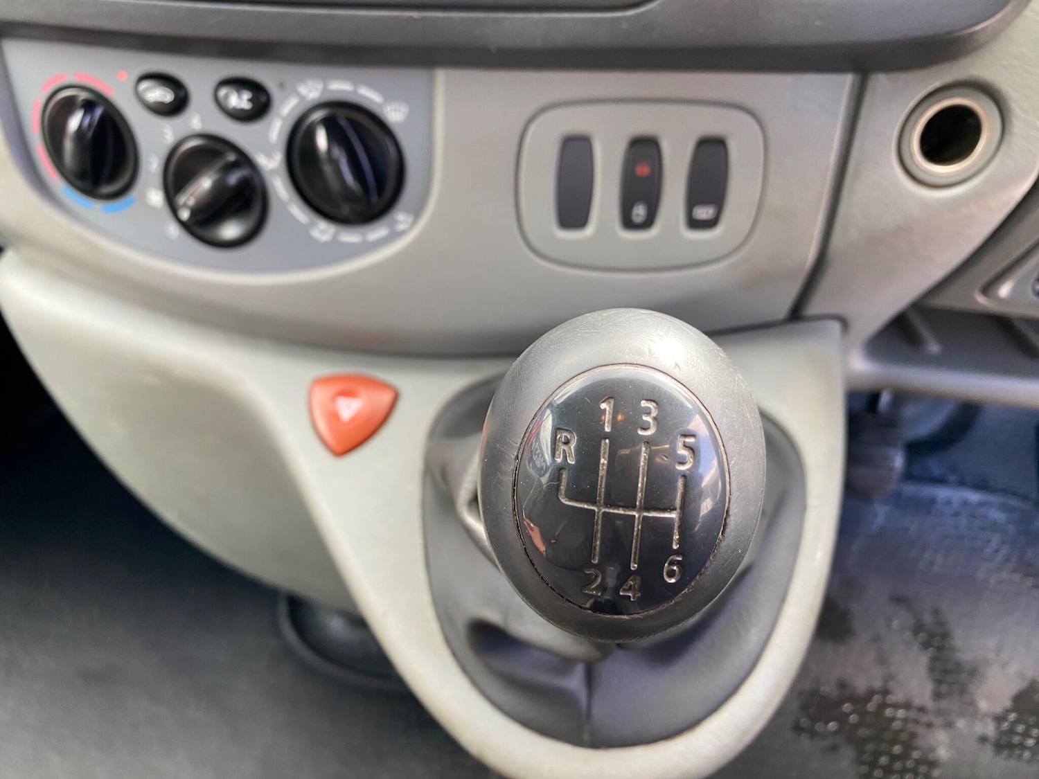 Used Vauxhall Vivaro for sale - 78215116: Photo 37