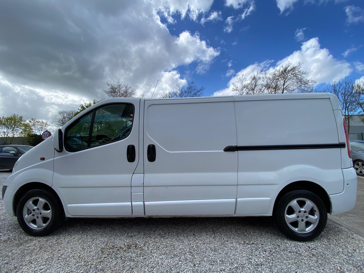Used Vauxhall Vivaro for sale - 78215116: Photo 5