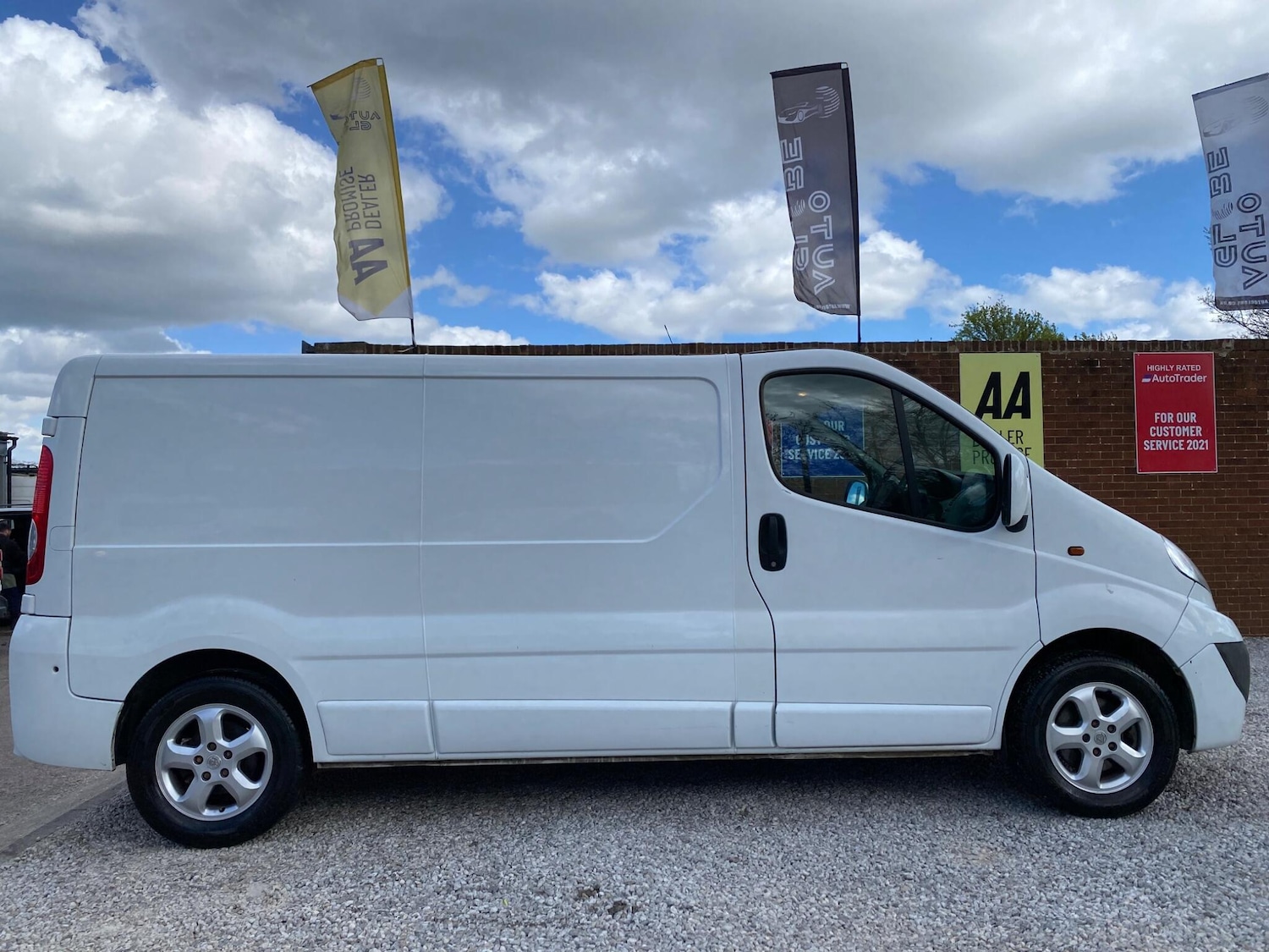 Used Vauxhall Vivaro for sale - 78215116: Photo 6