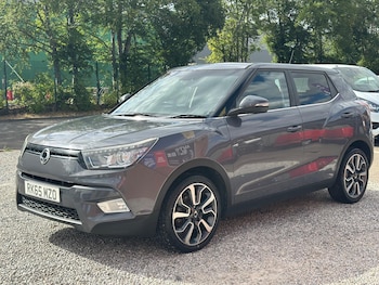 Used Ssangyong Tivoli 2015 for sale - 79453557: Photo