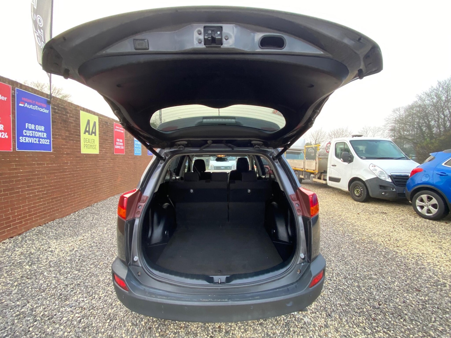 Used Toyota RAV4 2013 for sale - 77015919: Photo 16