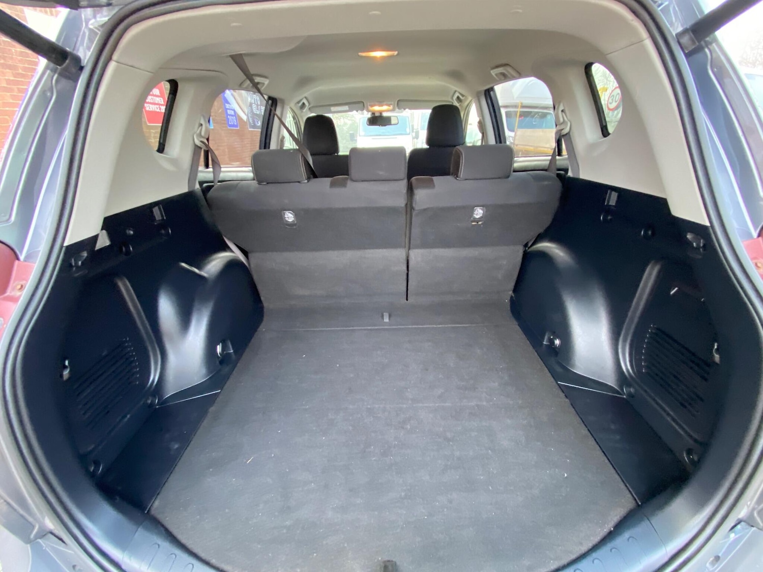 Used Toyota RAV4 2013 for sale - 77015919: Photo 39