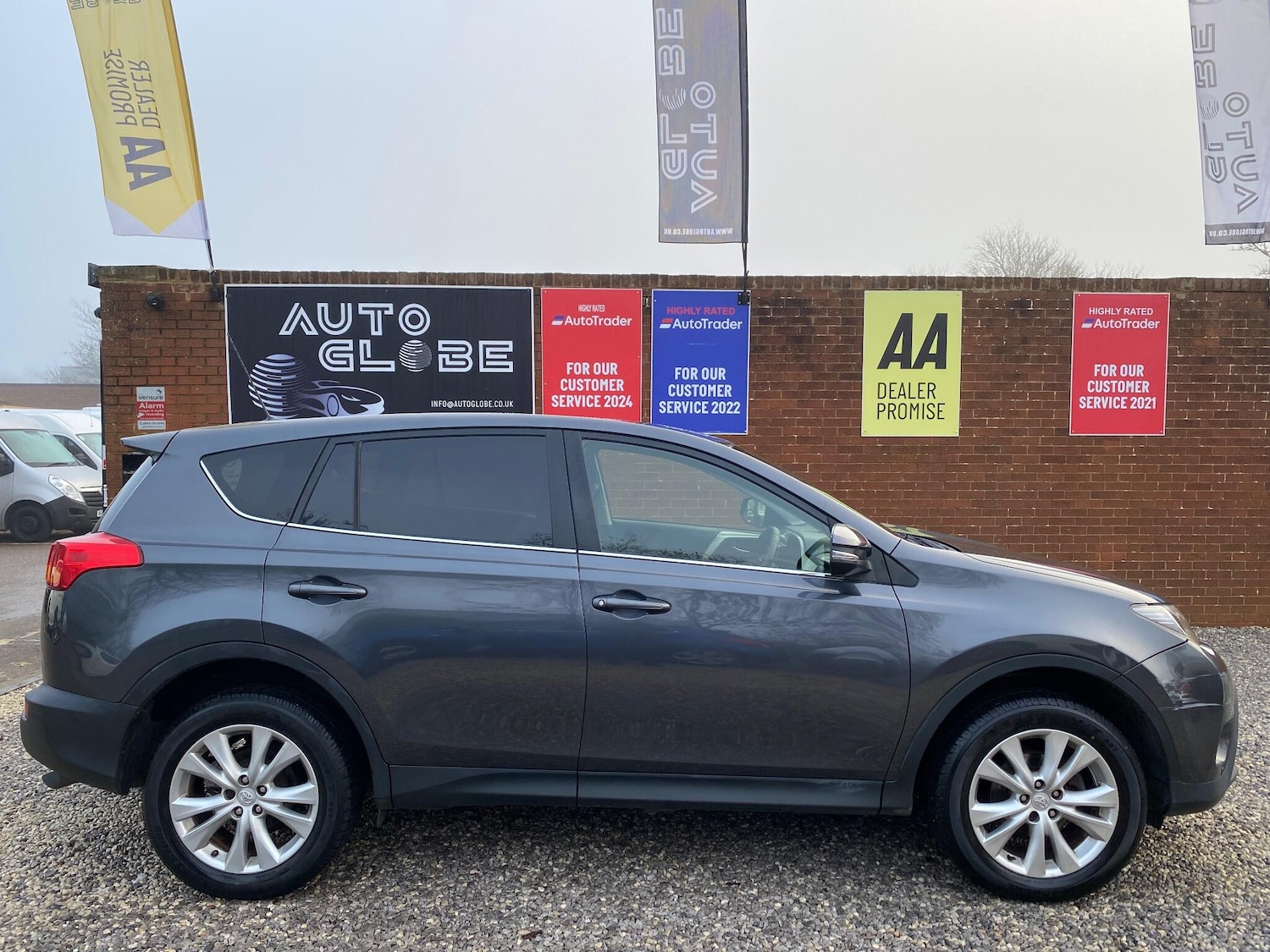 Used Toyota RAV4 2013 for sale - 77015919: Photo 5