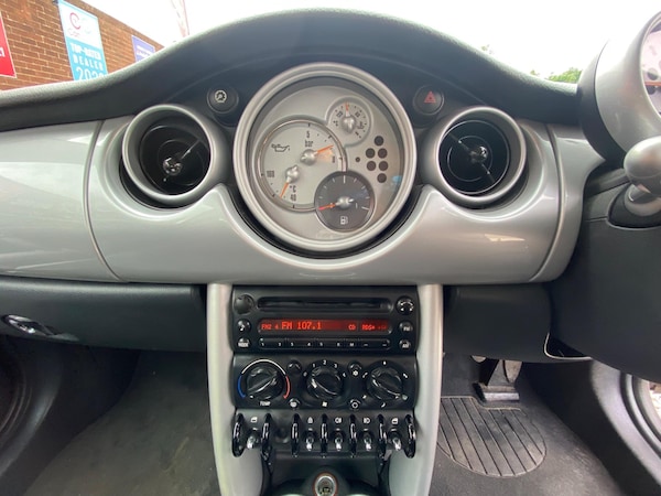 Used MINI Hatch 2004 for sale - 75060517: Photo 10