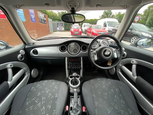 Used MINI Hatch 2004 for sale - 75060517: Photo 12