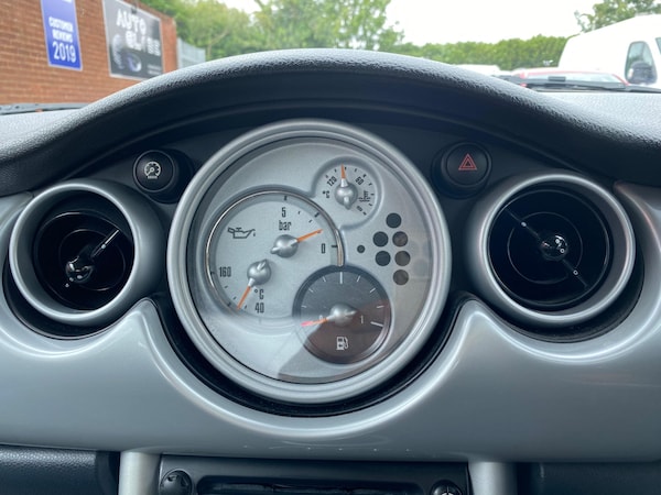 Used MINI Hatch 2004 for sale - 75060517: Photo 24