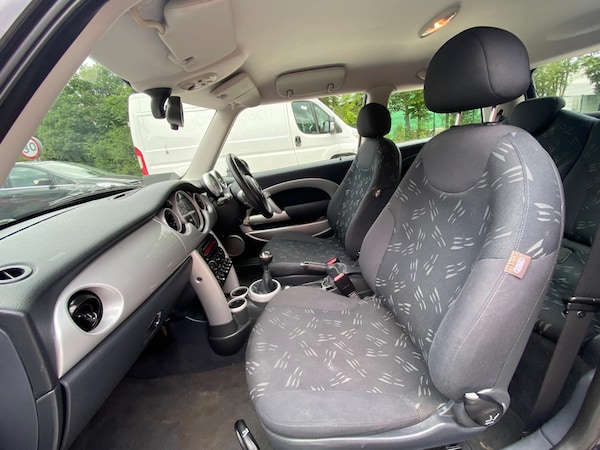 Used MINI Hatch 2004 for sale - 75060517: Photo 30