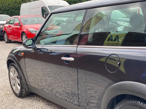 Used MINI Hatch 2004 for sale - 75060517: Photo 32