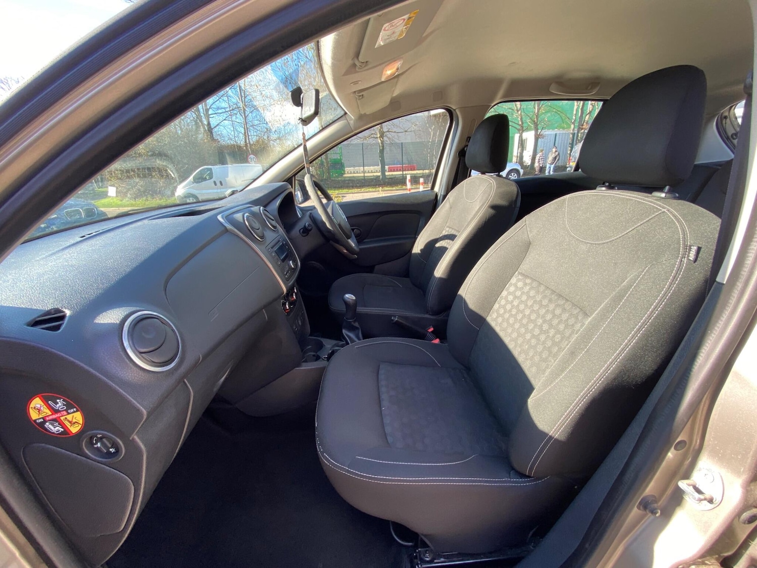 Used Dacia Sandero 2015 for sale - 77704605: Photo 22