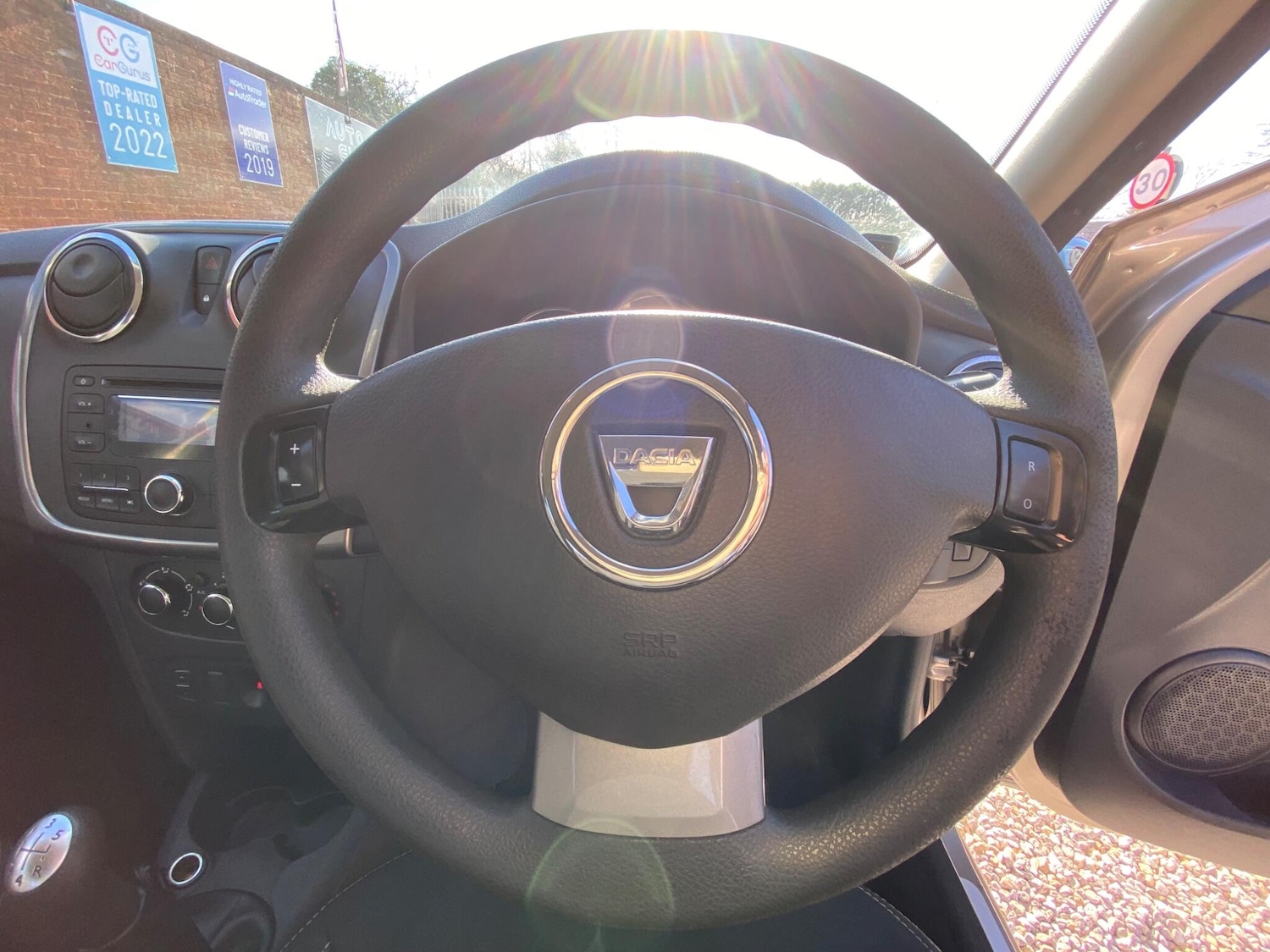 Used Dacia Sandero 2015 for sale - 77704605: Photo 36