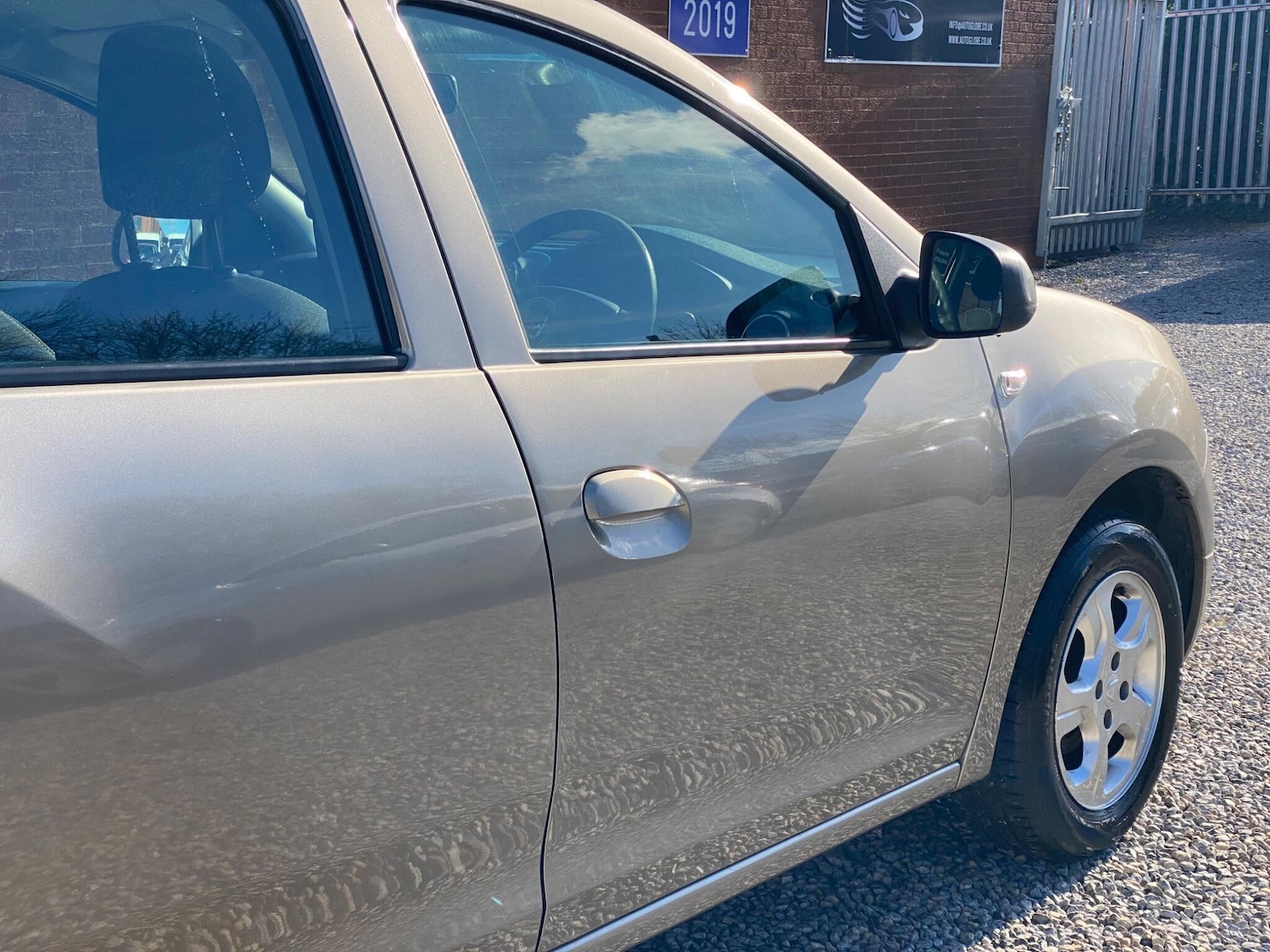 Used Dacia Sandero 2015 for sale - 77704605: Photo 42