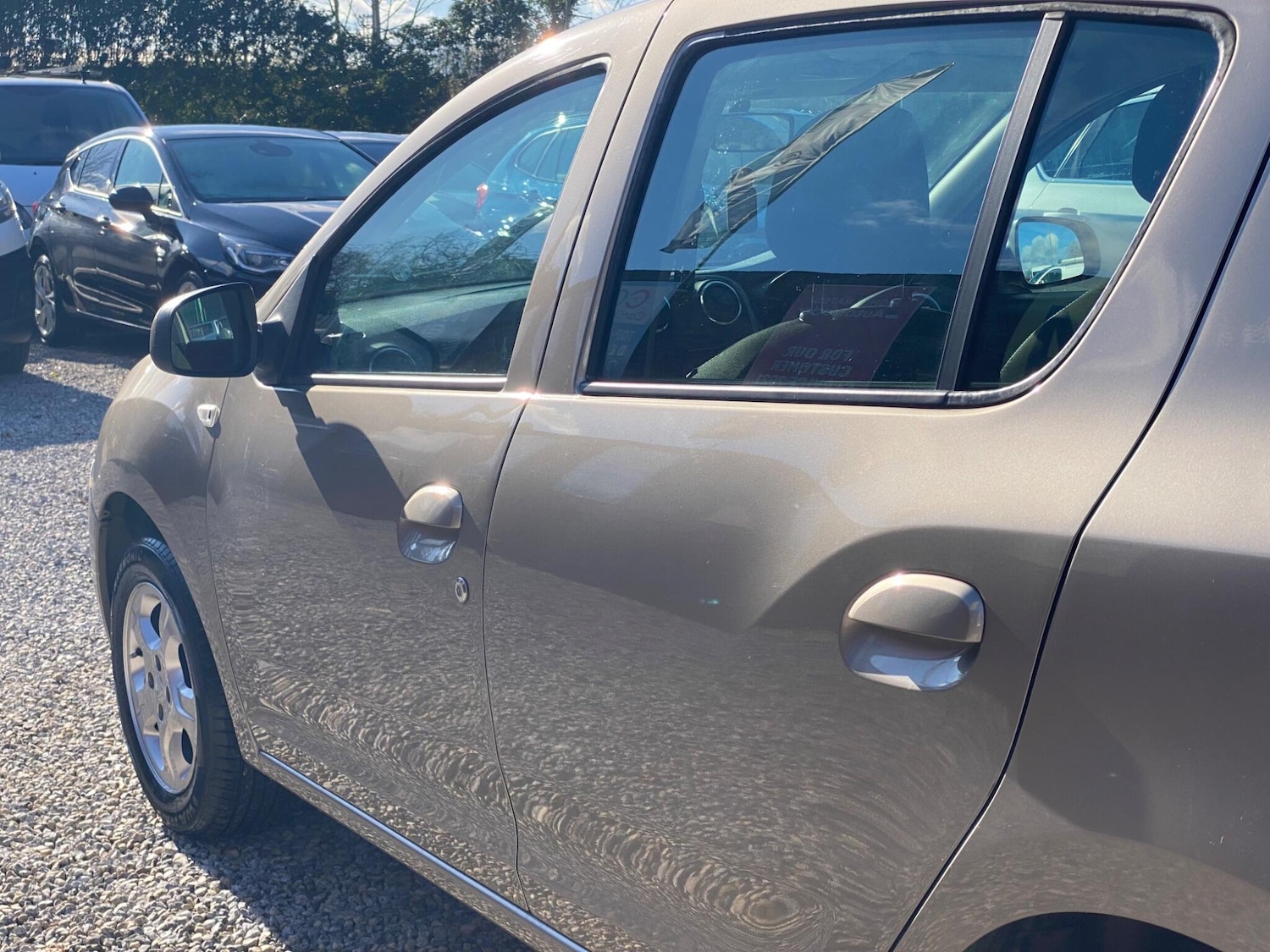 Used Dacia Sandero 2015 for sale - 77704605: Photo 46