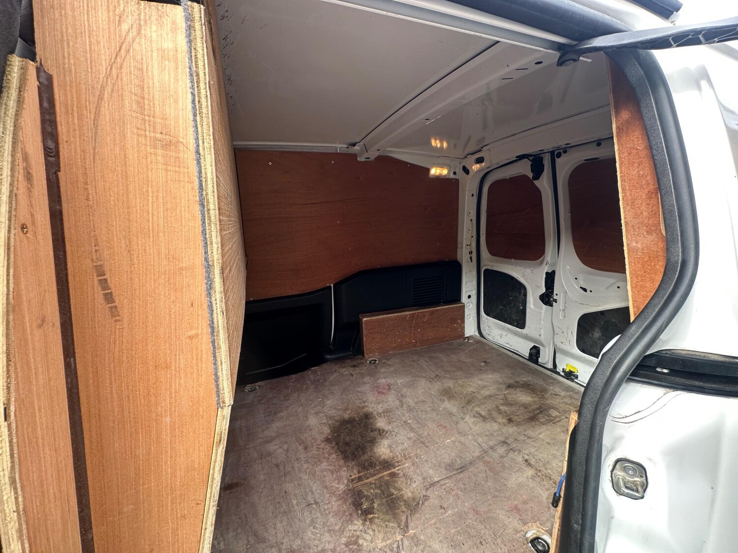 Used Citroen Berlingo 2018 for sale - 77853069: Photo 10