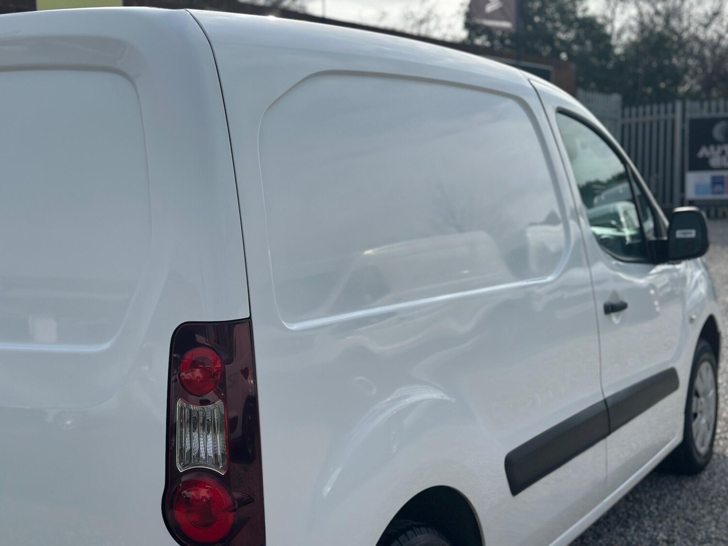 Used Citroen Berlingo 2018 for sale - 77853069: Photo 17