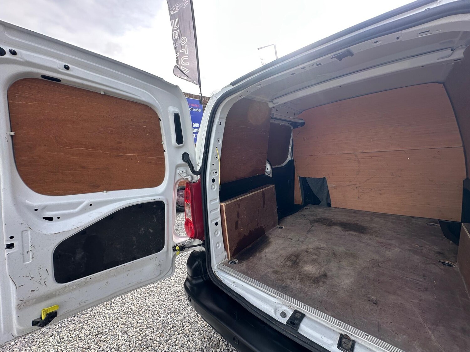 Used Citroen Berlingo 2018 for sale - 77853069: Photo 37