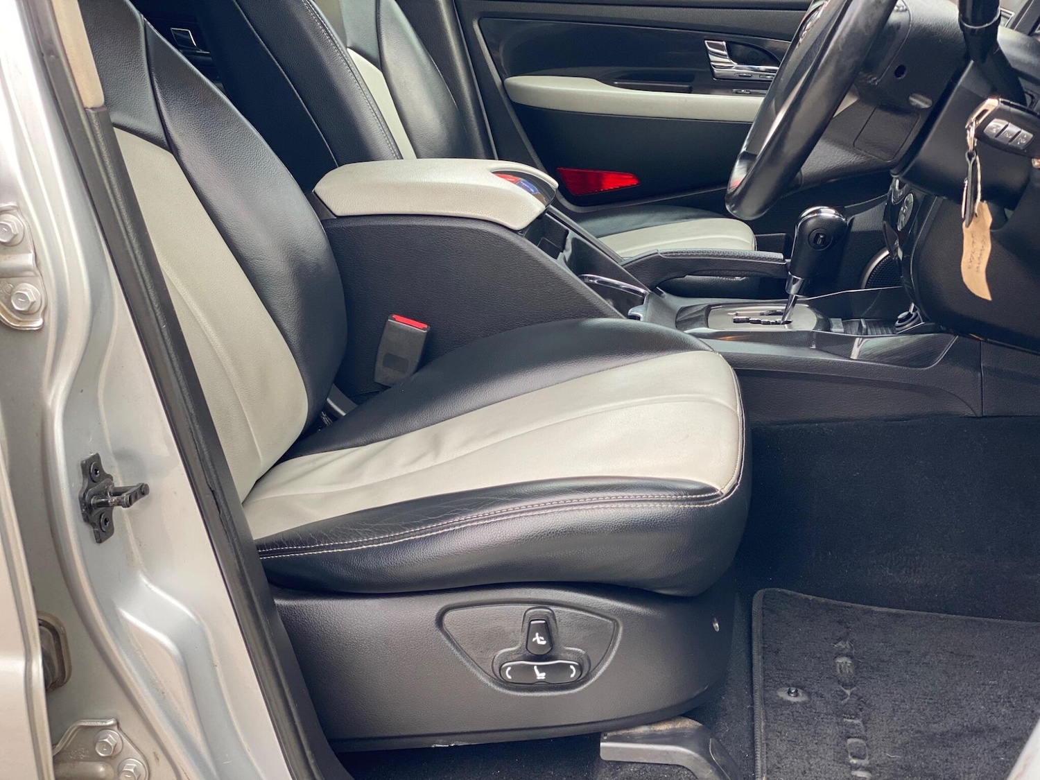 Used Ssangyong Rexton 2017 for sale - 76992382: Photo 28