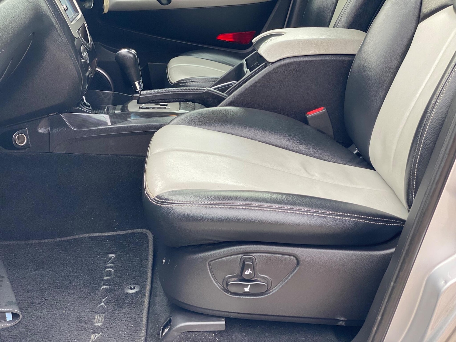 Used Ssangyong Rexton 2017 for sale - 76992382: Photo 55