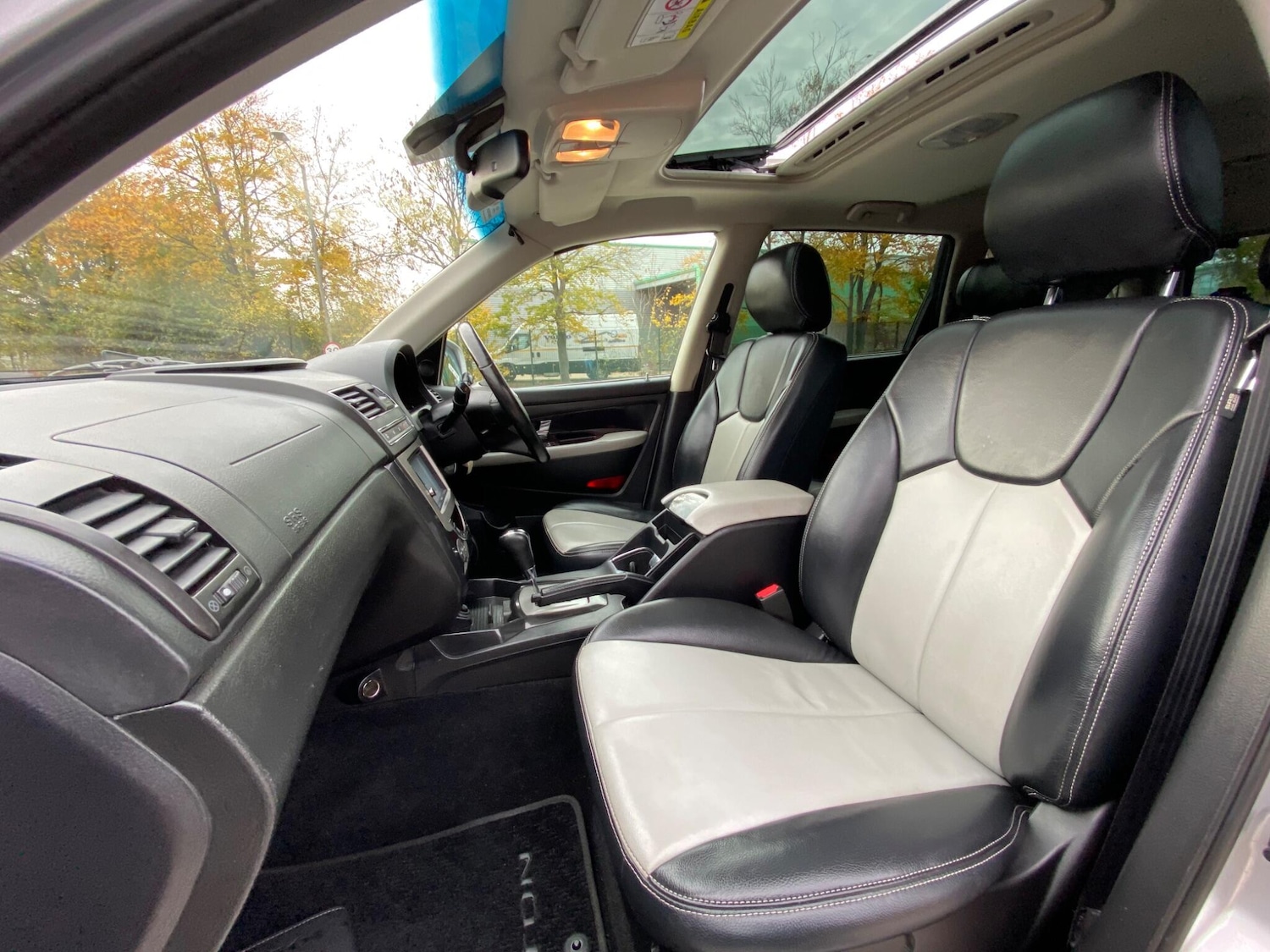 Used Ssangyong Rexton 2017 for sale - 76992382: Photo 9