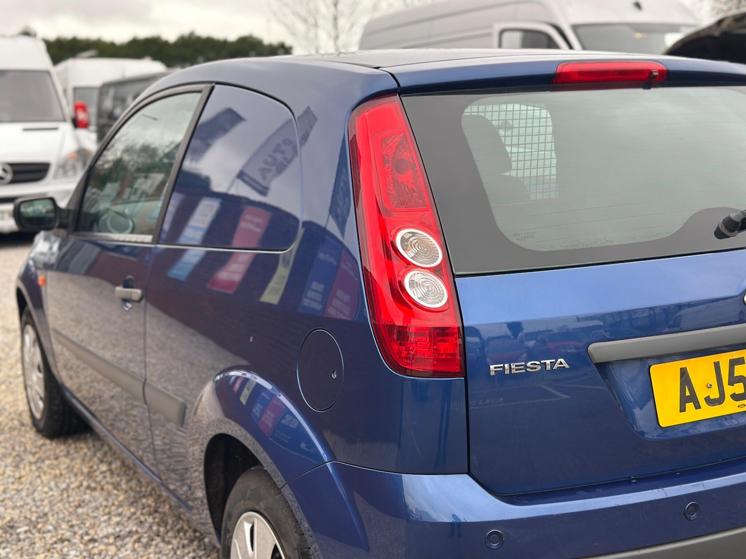 Used Ford Fiesta Van 2008 for sale - 77624864: Photo 22