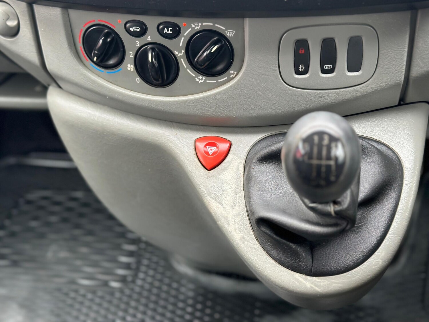 Used Renault Trafic 2008 for sale - 77538080: Photo 45