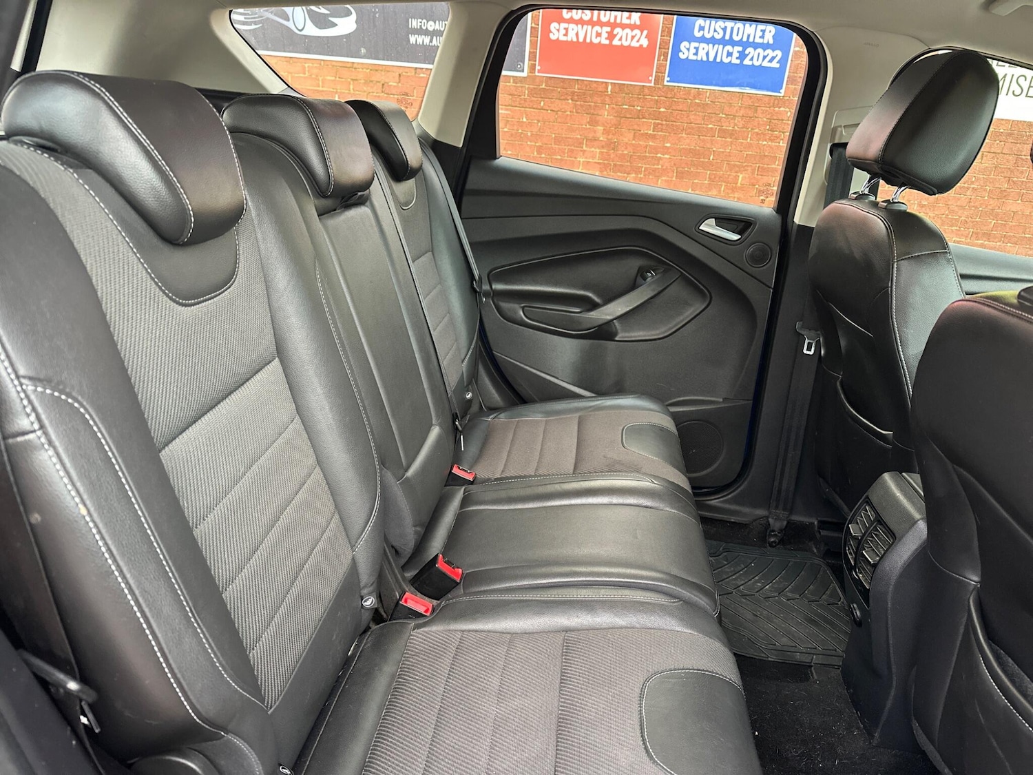 Used Ford Kuga 2014 for sale - 77305844: Photo 24