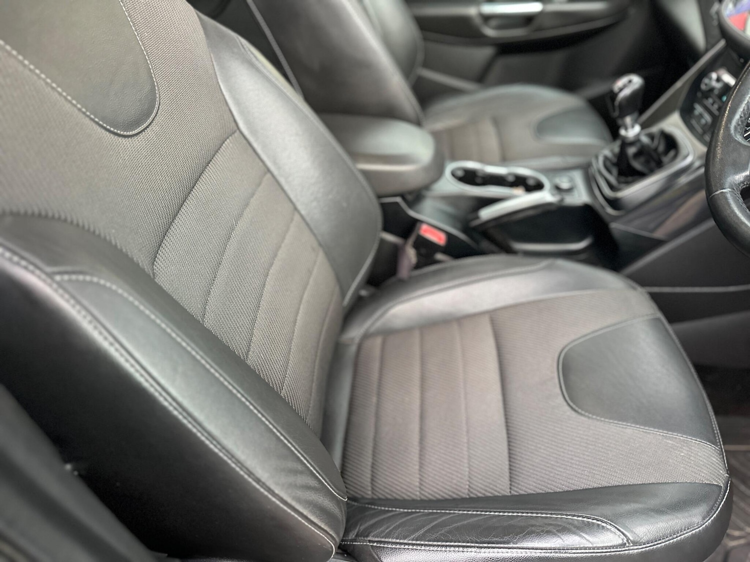 Used Ford Kuga 2014 for sale - 77305844: Photo 25