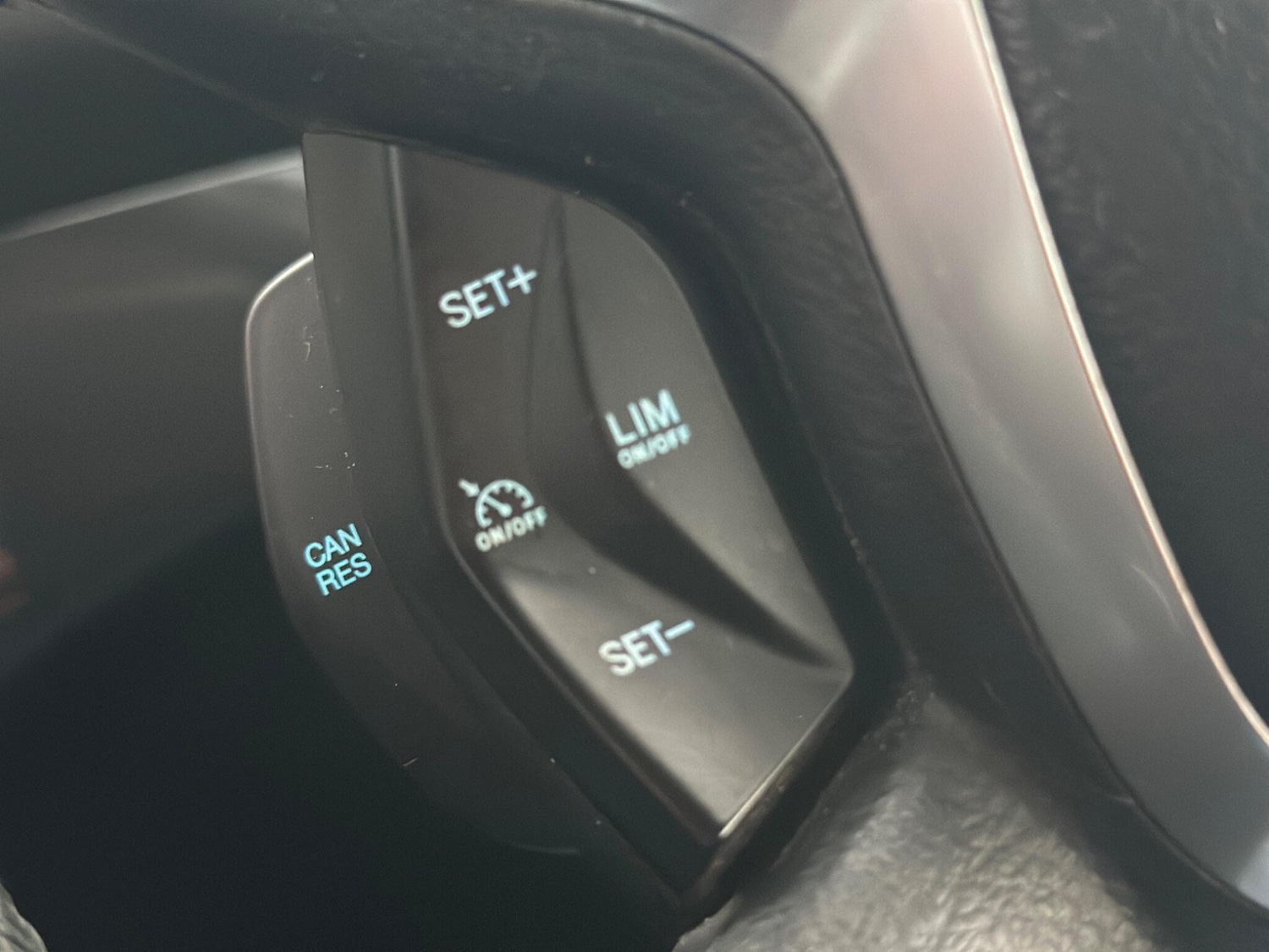 Used Ford Kuga 2014 for sale - 77305844: Photo 47